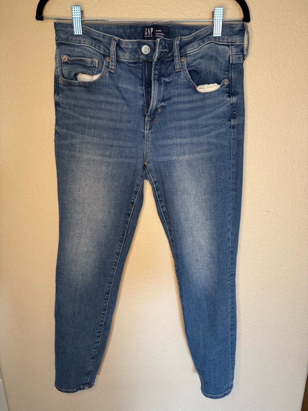 GAP Light Blue Skinny Jeans - Women's Stretch Denim